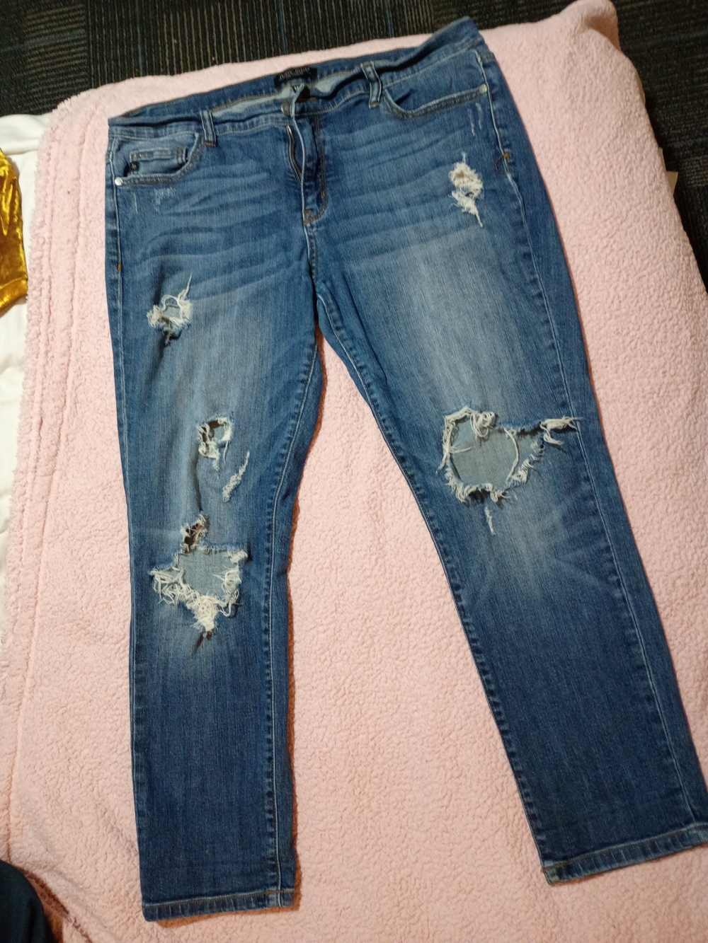 Judy Blue Distressed Dark Blue Skinny Jeans